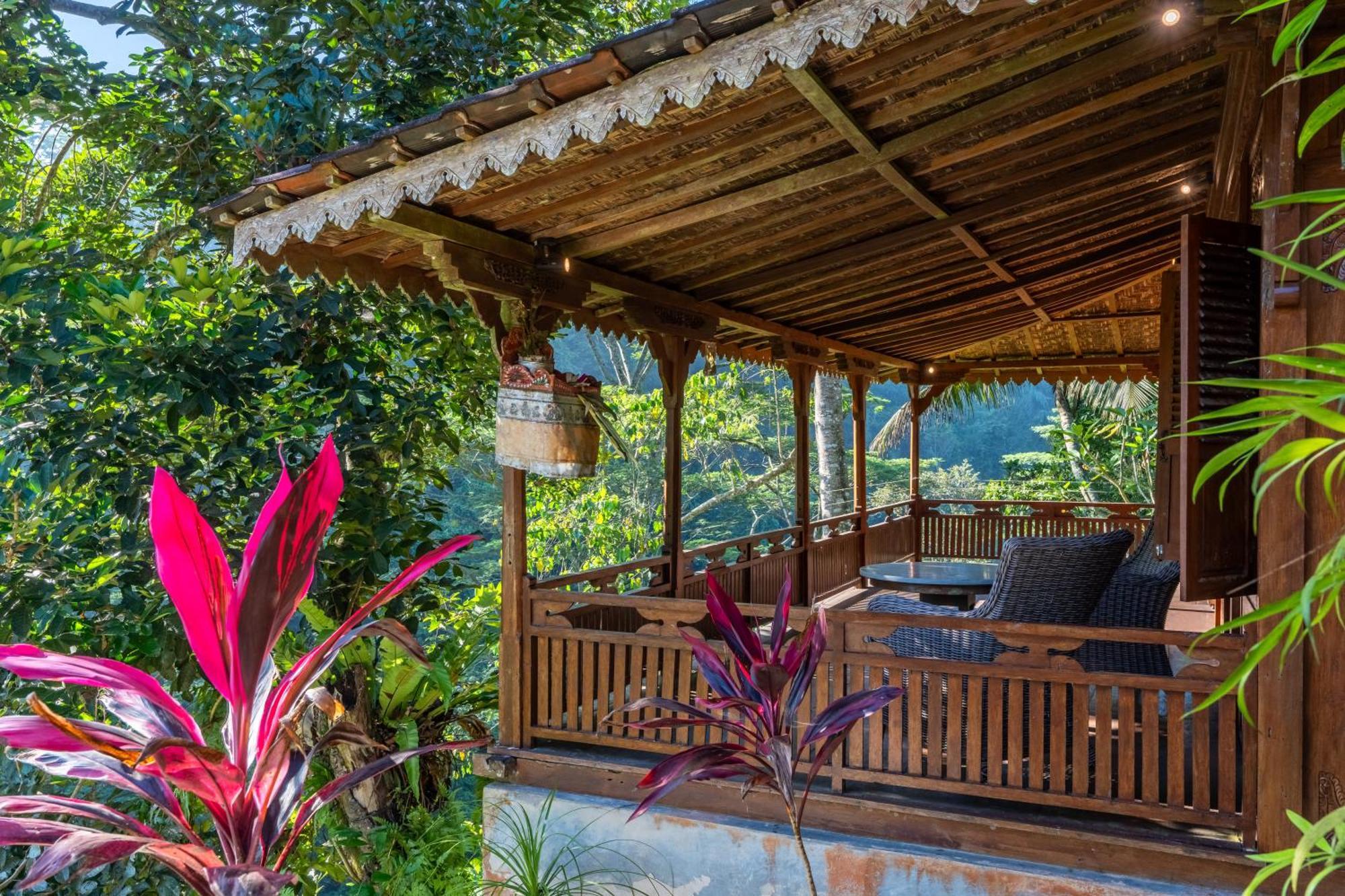 Sagitta Villa